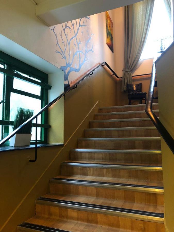 The Queens Hostel ลอนดอน ภายนอก รูปภาพ